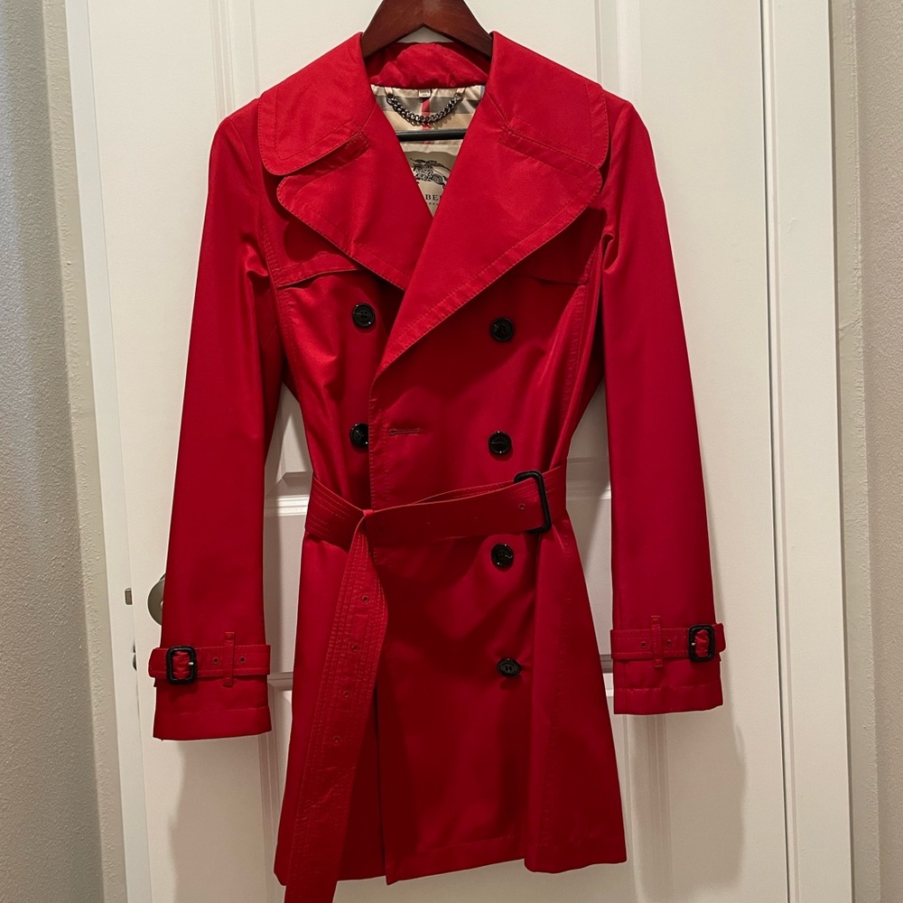 💯 Burberry trench coat